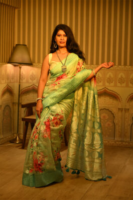 Flower Printed and Shining Cotton Blend Saree